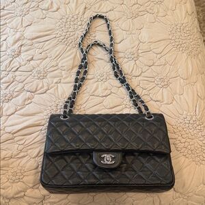 Elegant Black Quilted Shoulder Bag